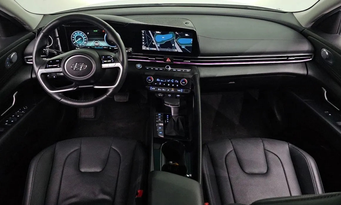 Hyundai AVANTE — фото 4