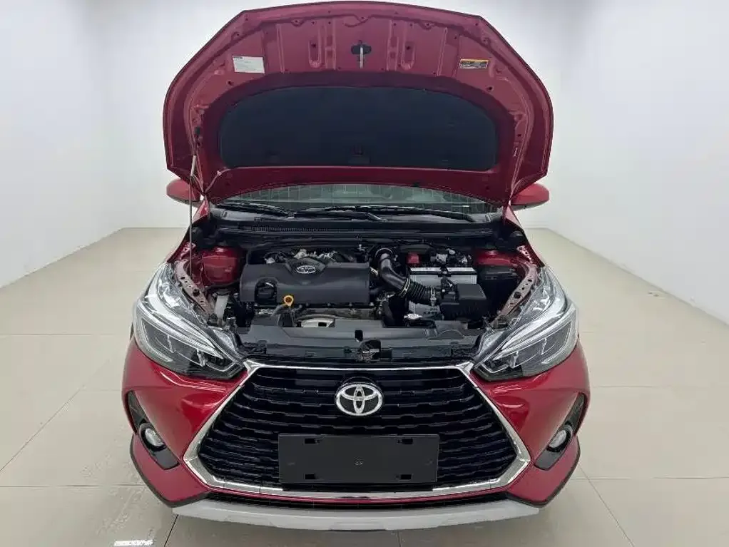 Toyota Yaris L — фото 8