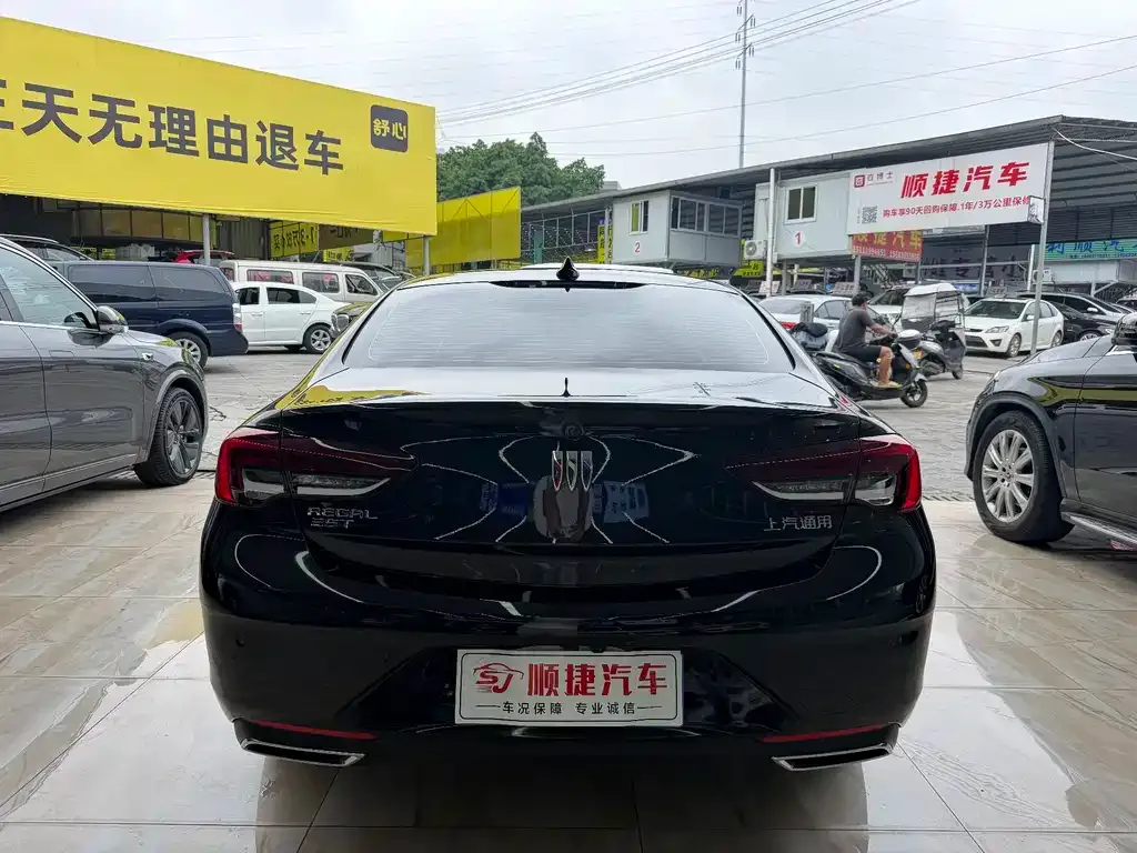 Buick Regal — фото 5