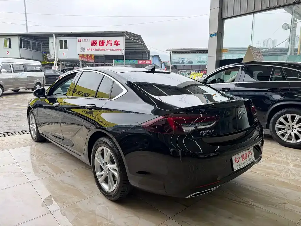 Buick Regal — фото 2
