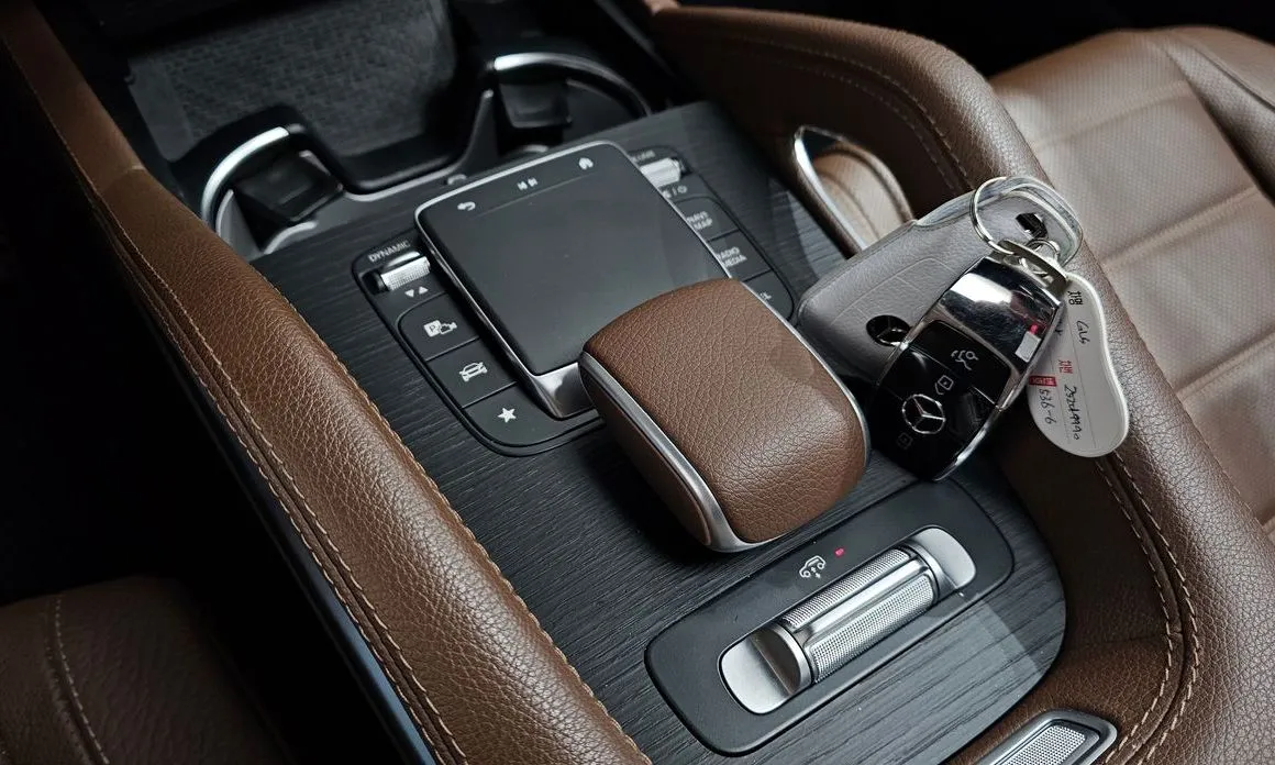 Mercedes-Benz GLS-Class — фото 9