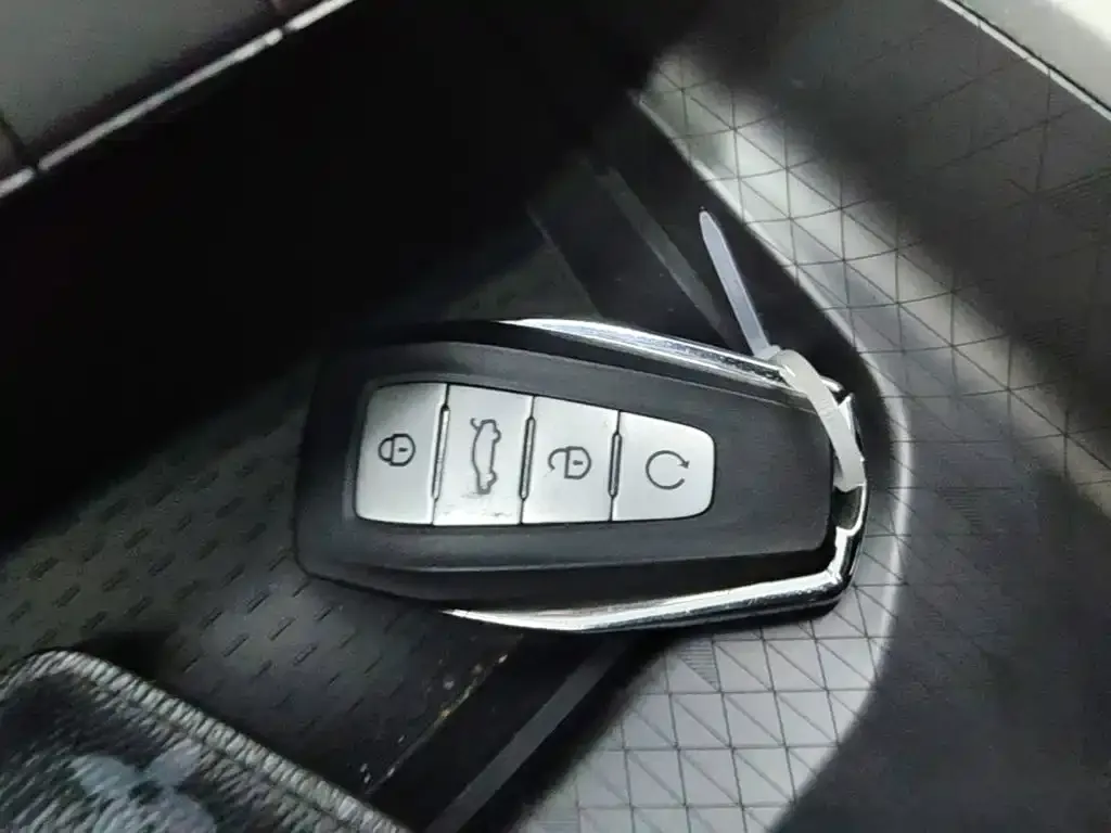 Geely Xingrui 2024 из CN, фото 2