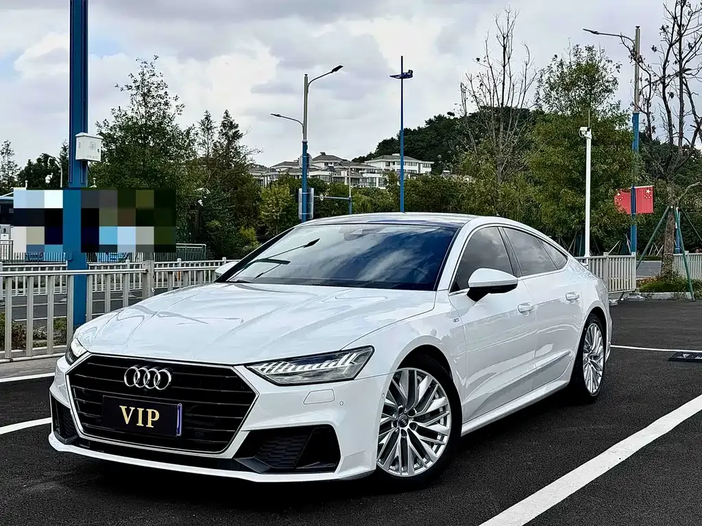 Audi A7 — фото 1