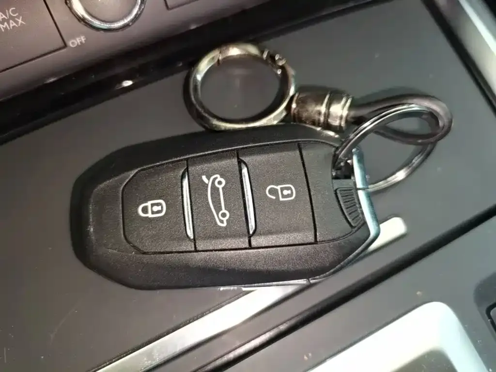 Citroen C6 2023 из CN, фото 6
