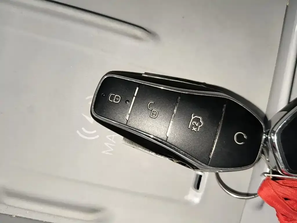 BYD Hiace 05 EV — фото 4