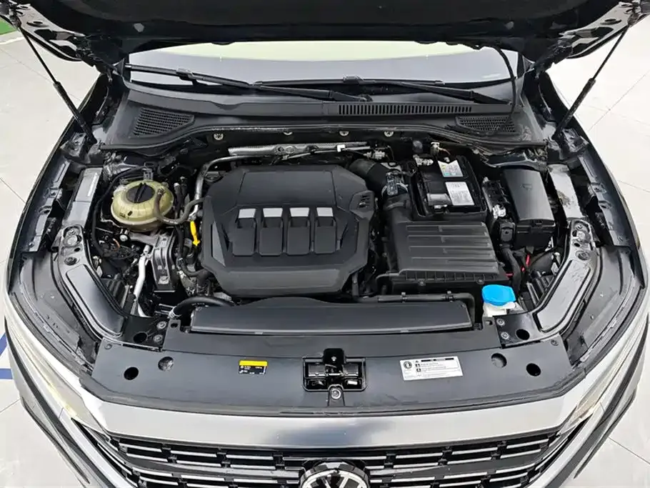 Volkswagen Passat — фото 10