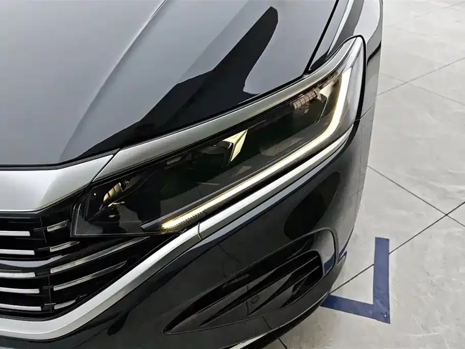 Volkswagen Passat — фото 9