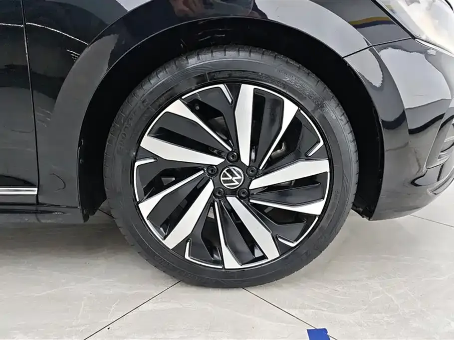 Volkswagen Passat — фото 4