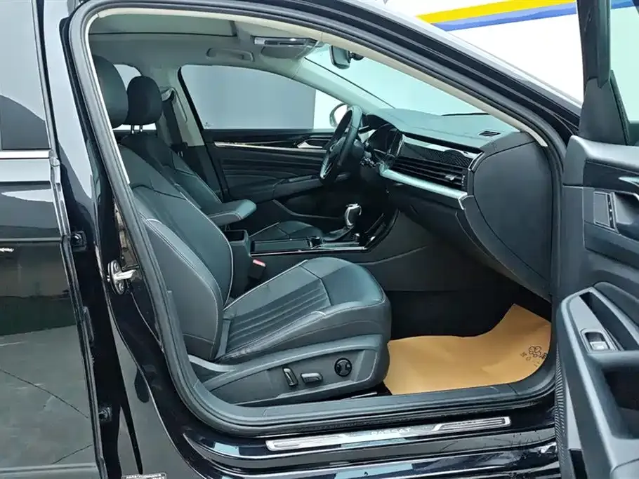 Volkswagen Passat — фото 6
