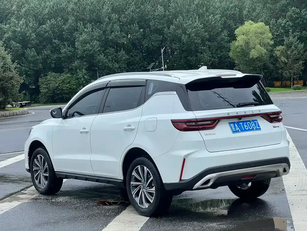 Geely Vision X6 — фото 7