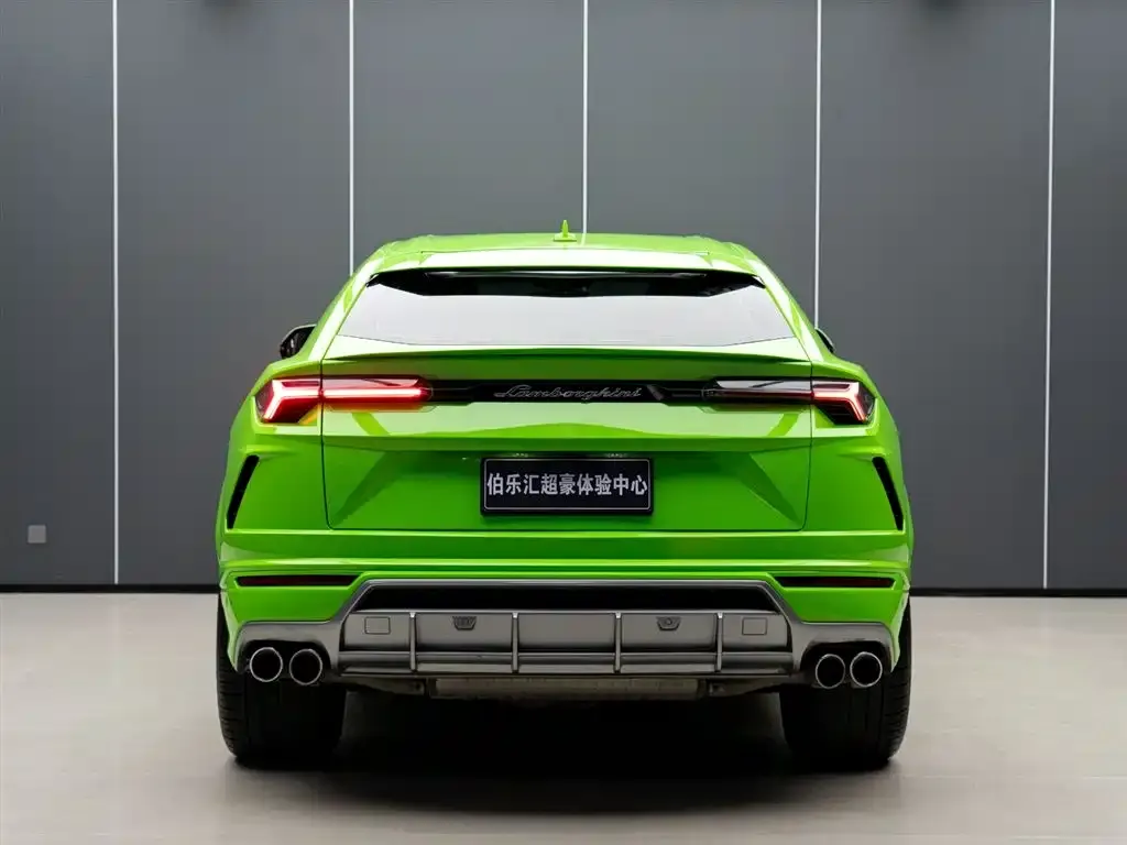 Lamborghini Urus — фото 5