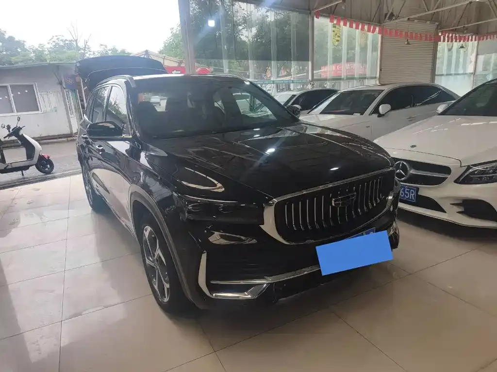 Geely Xingyue L — фото 1