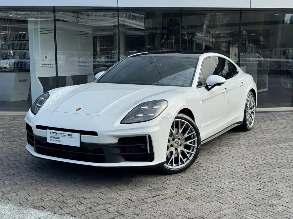 Porsche Panamera — фото 1