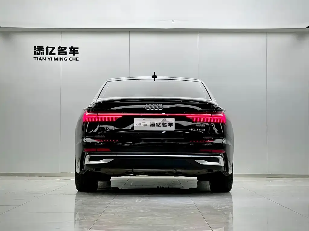 Audi A6L — фото 2