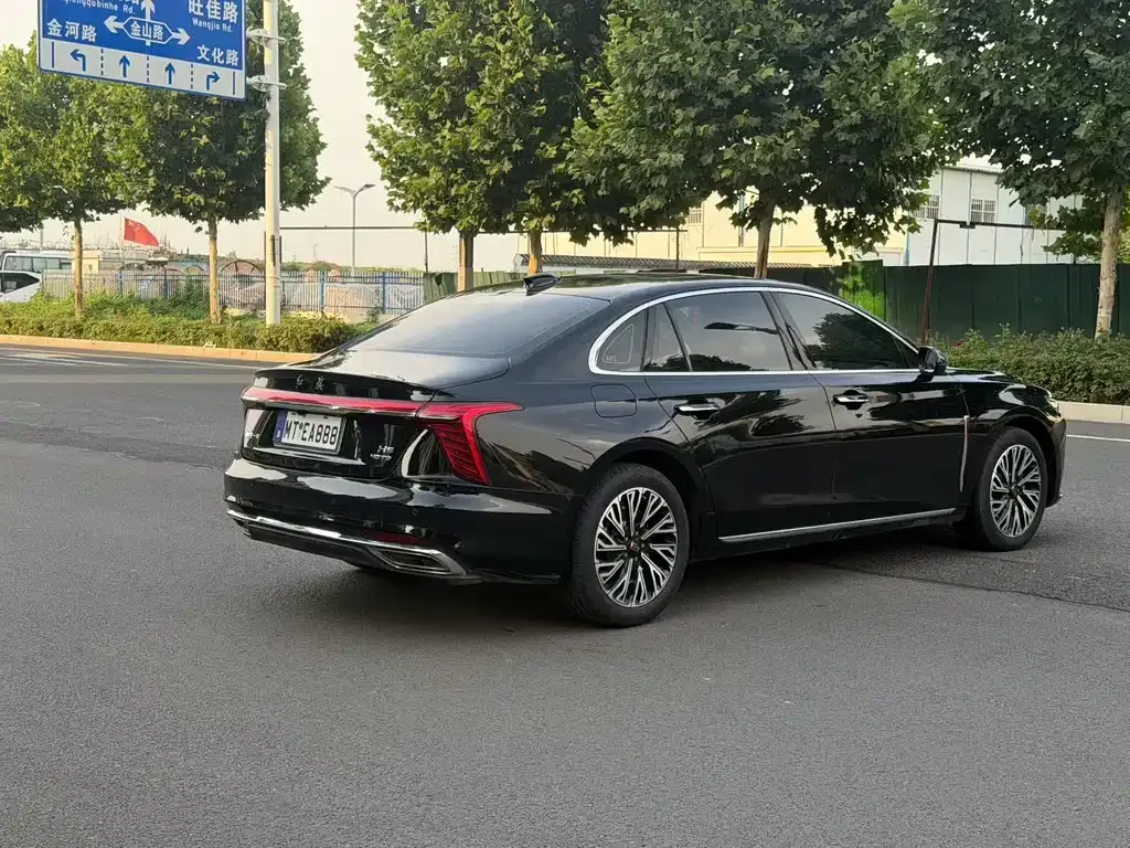 Hongqi H5 — фото 8