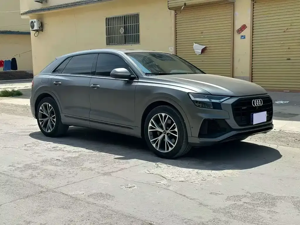 Audi Q8 2021 из CN, фото 7