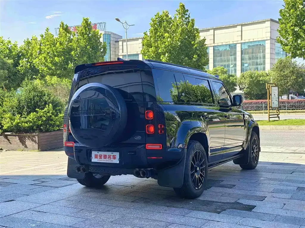 Land Rover Defender — фото 9