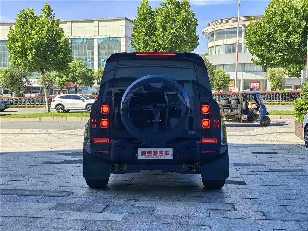 Land Rover Defender — фото 8