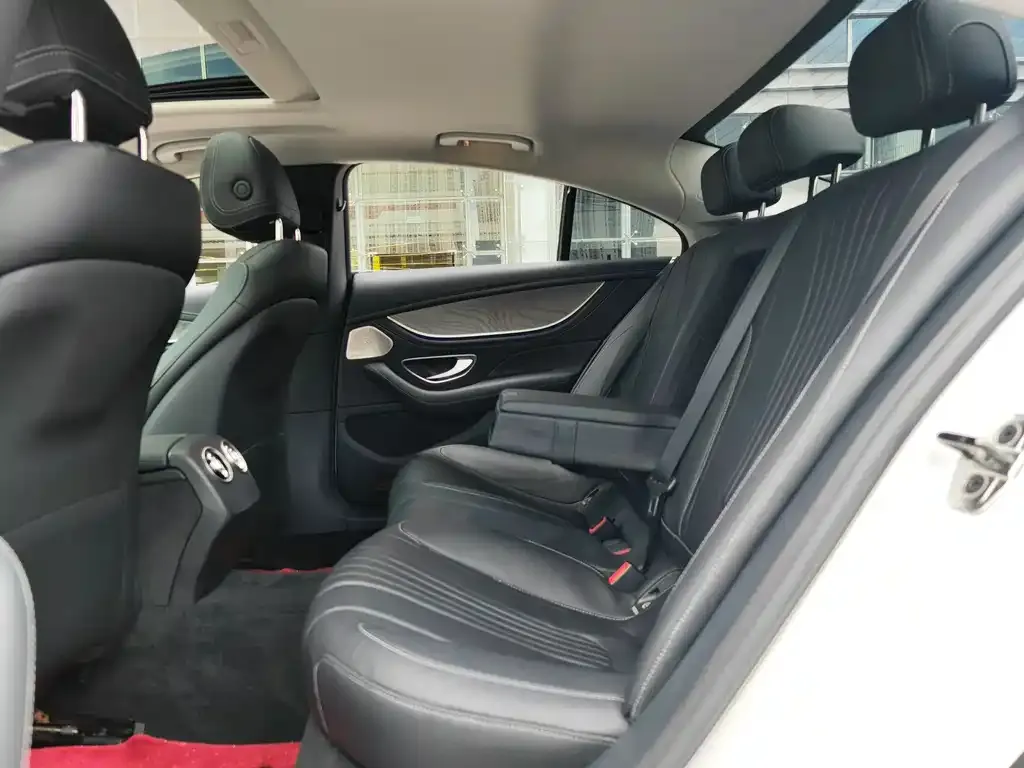 Mercedes-Benz CLS 2023 из CN, фото 2