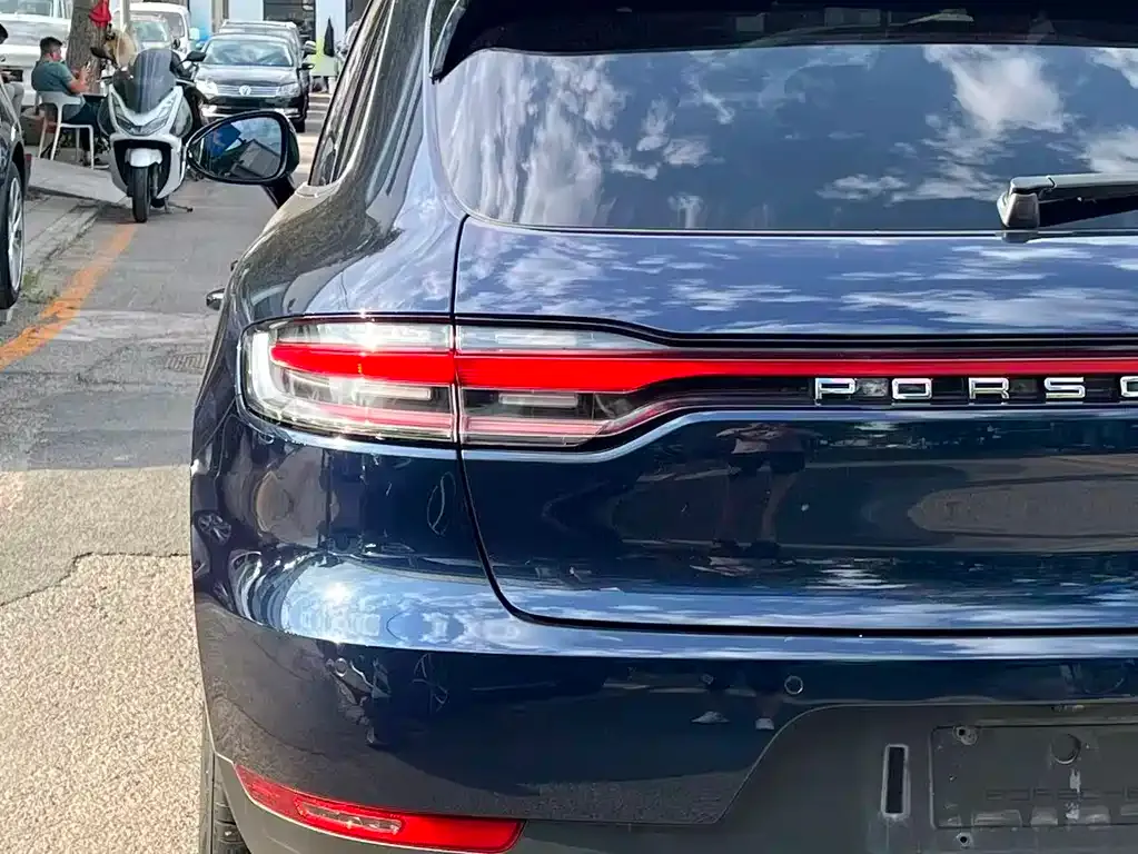 Porsche Macan — фото 10