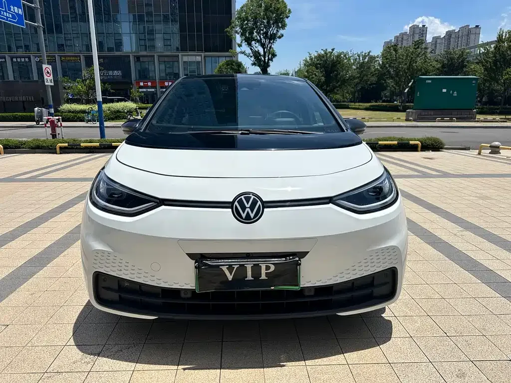 Volkswagen ID.3 — фото 1