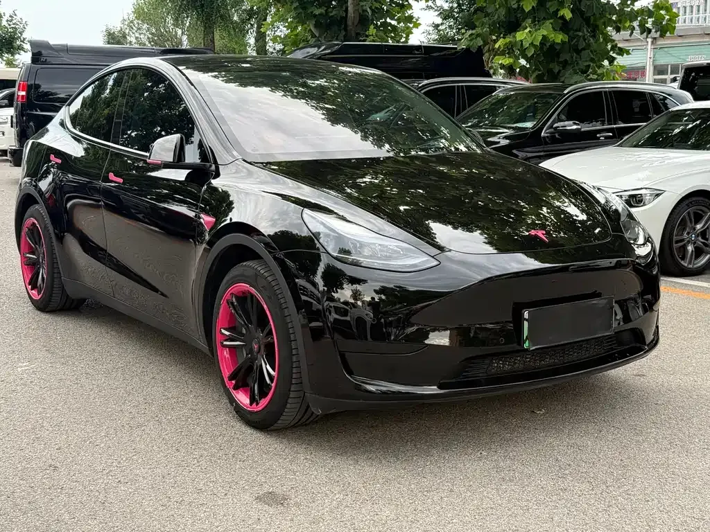 Tesla Model Y — фото 7