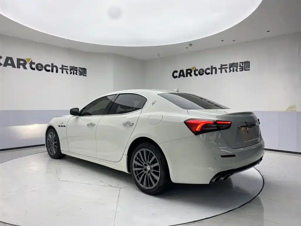 Maserati Ghibli — фото 8