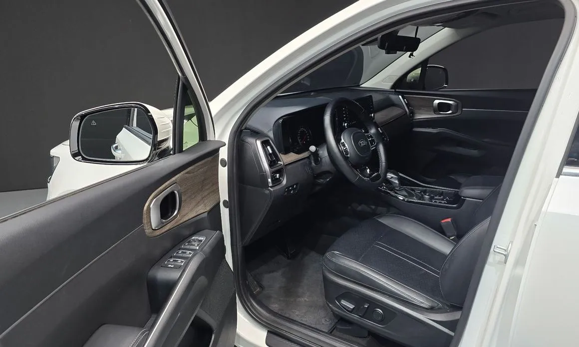 Kia Sorento — фото 9