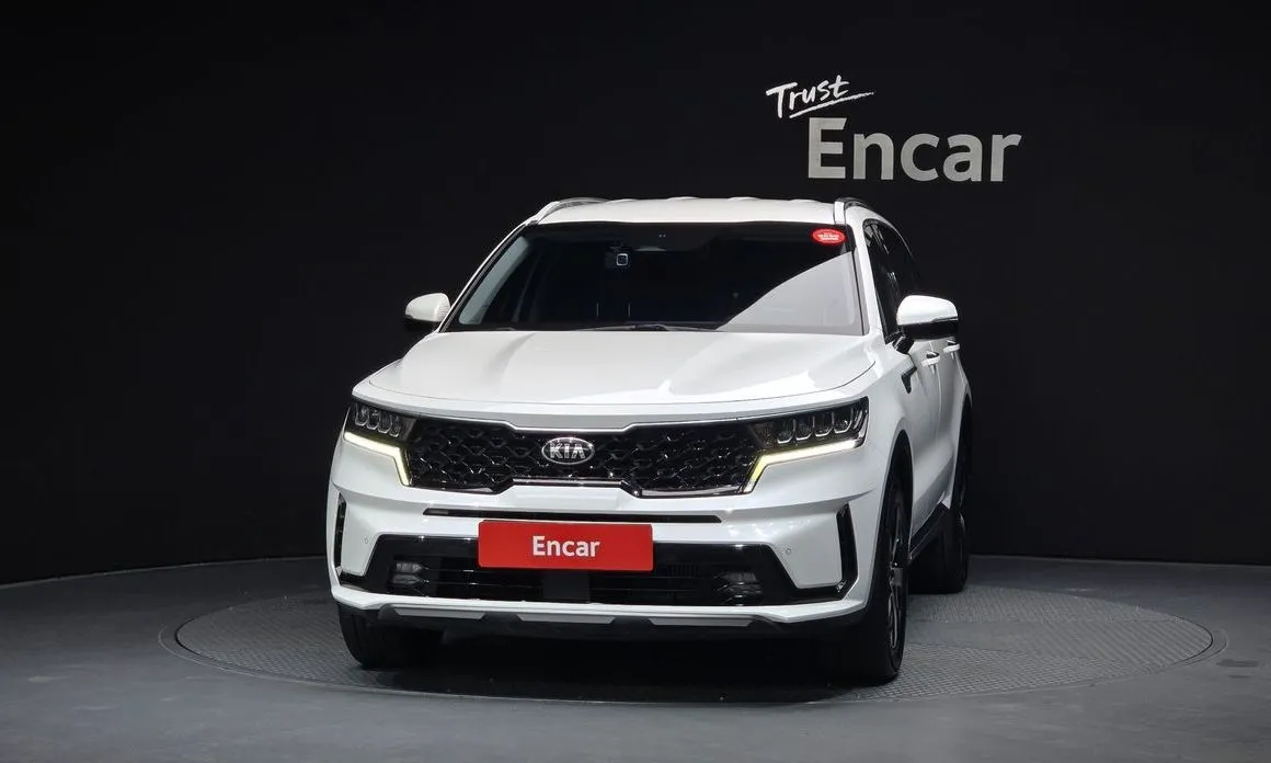 Kia Sorento — фото 6