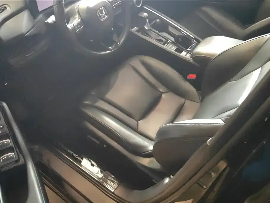 Honda Accord — фото 5