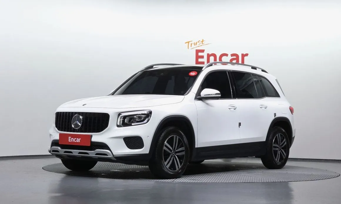 Mercedes-Benz GLB-Class — фото 1