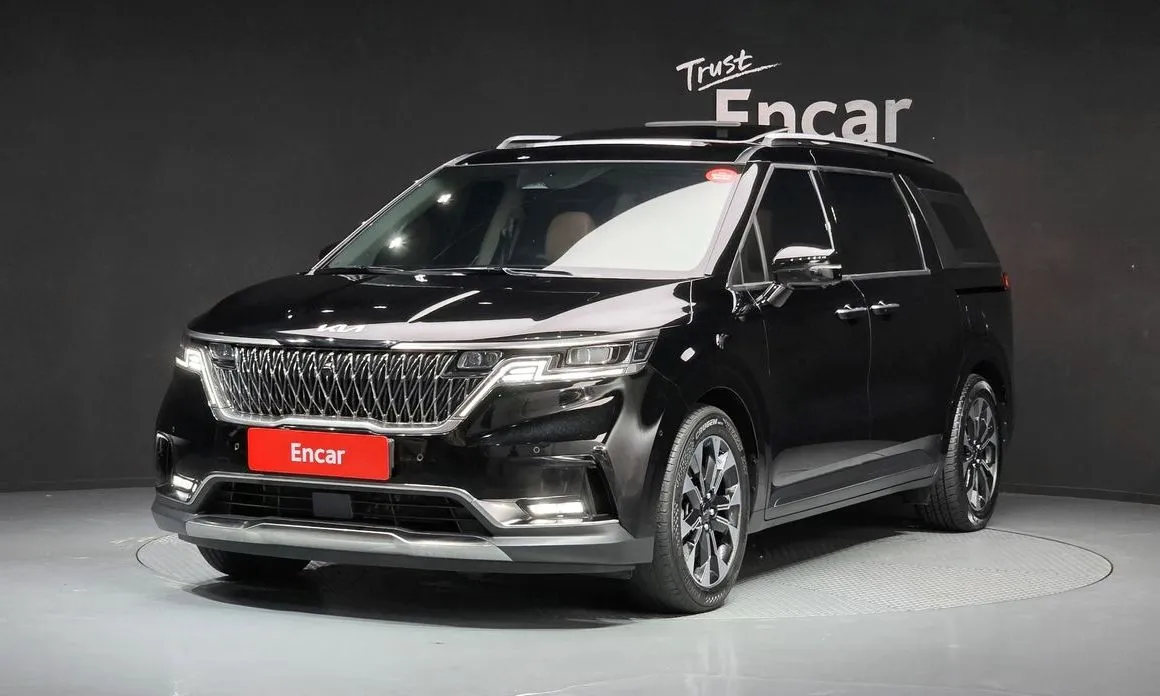 Kia Carnival — фото 1