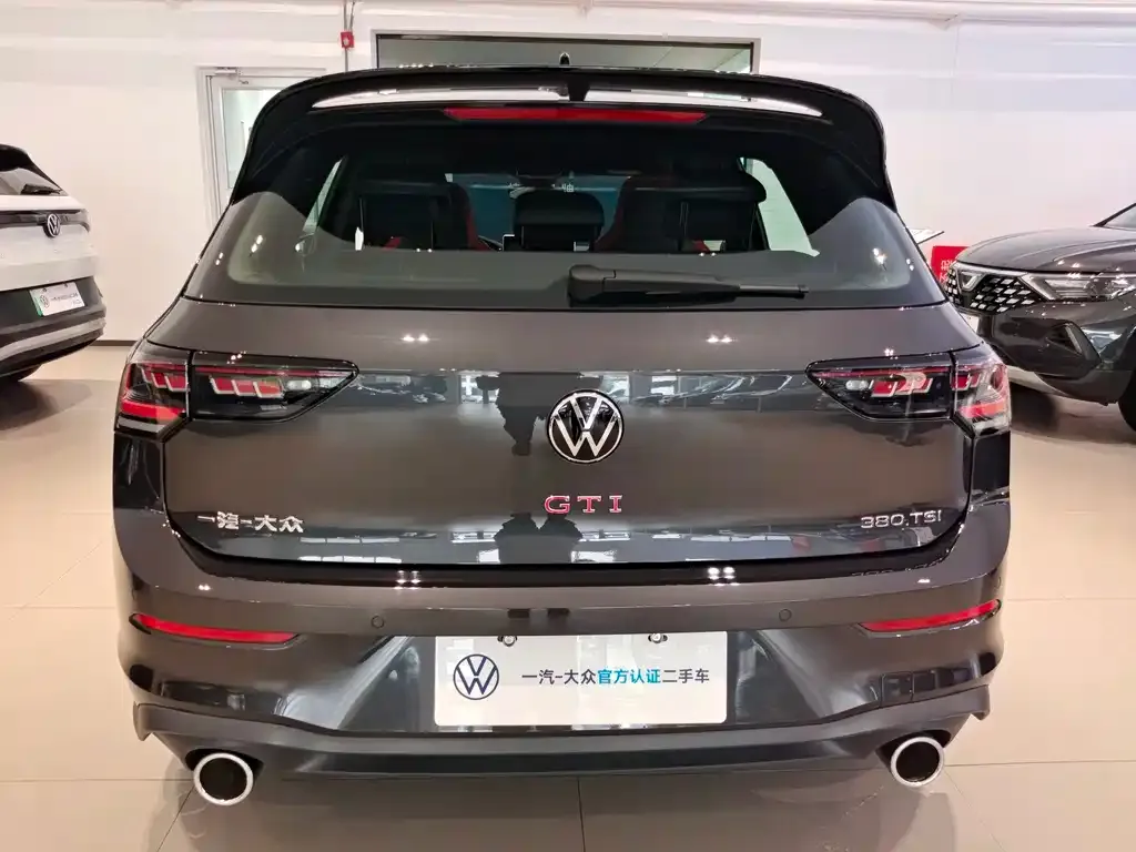 Volkswagen Golf GTI — фото 7