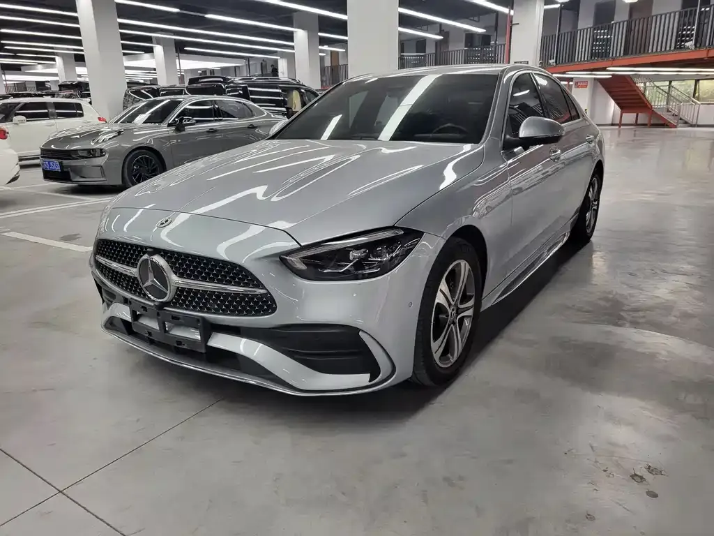 Mercedes-Benz C-Class — фото 1