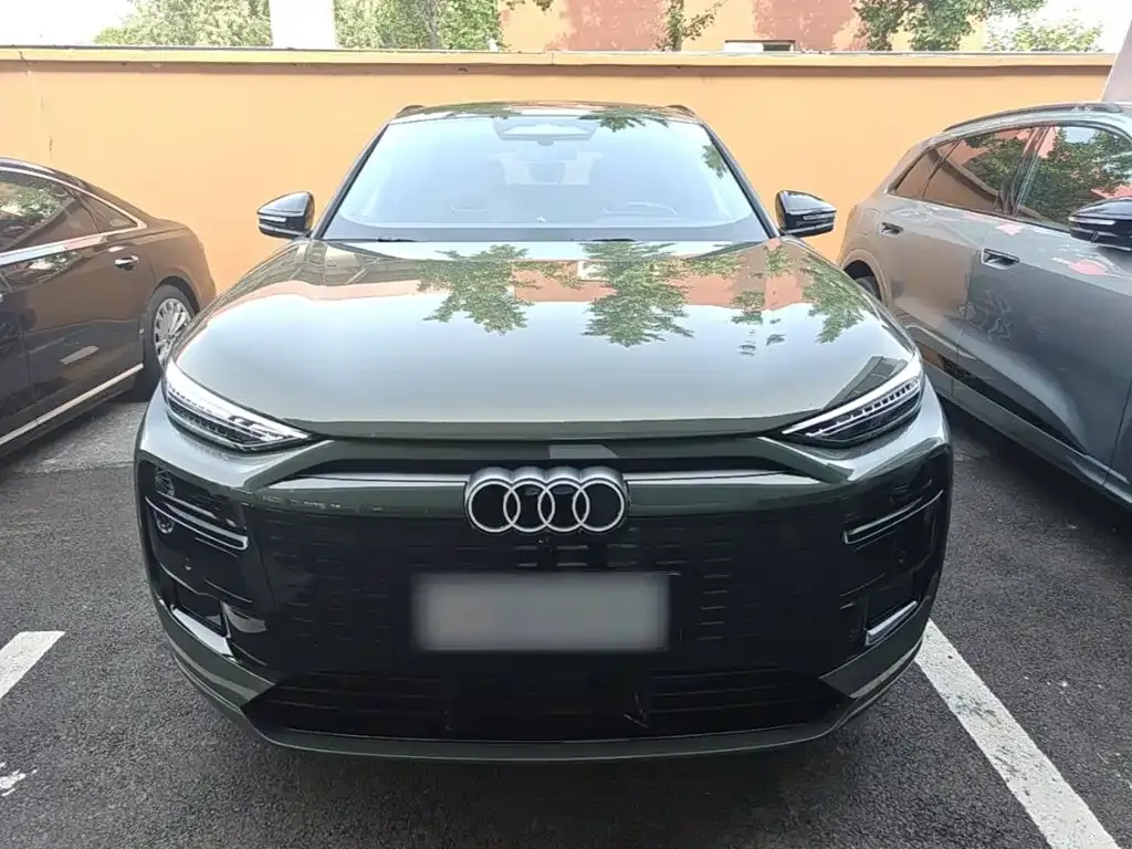 Audi Q6L e-tron — фото 7