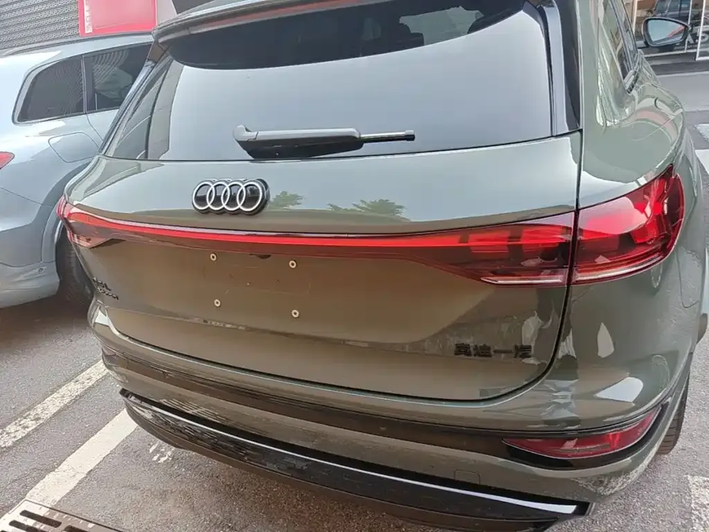 Audi Q6L e-tron — фото 5