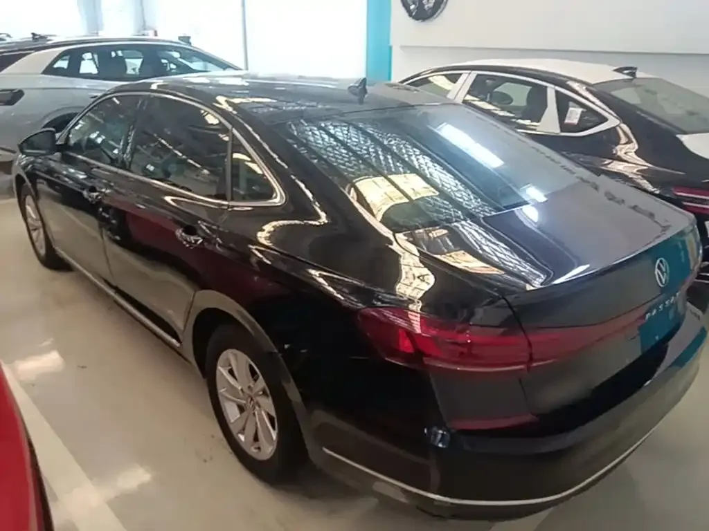 Volkswagen Passat — фото 5