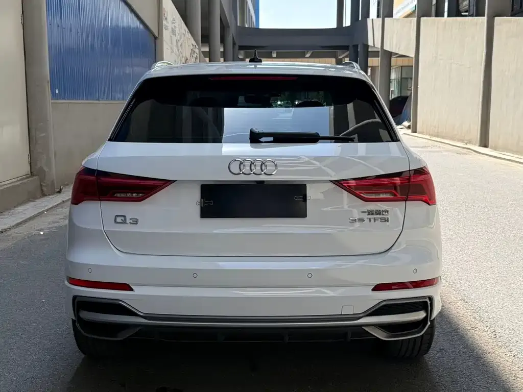Audi Q3 — фото 3