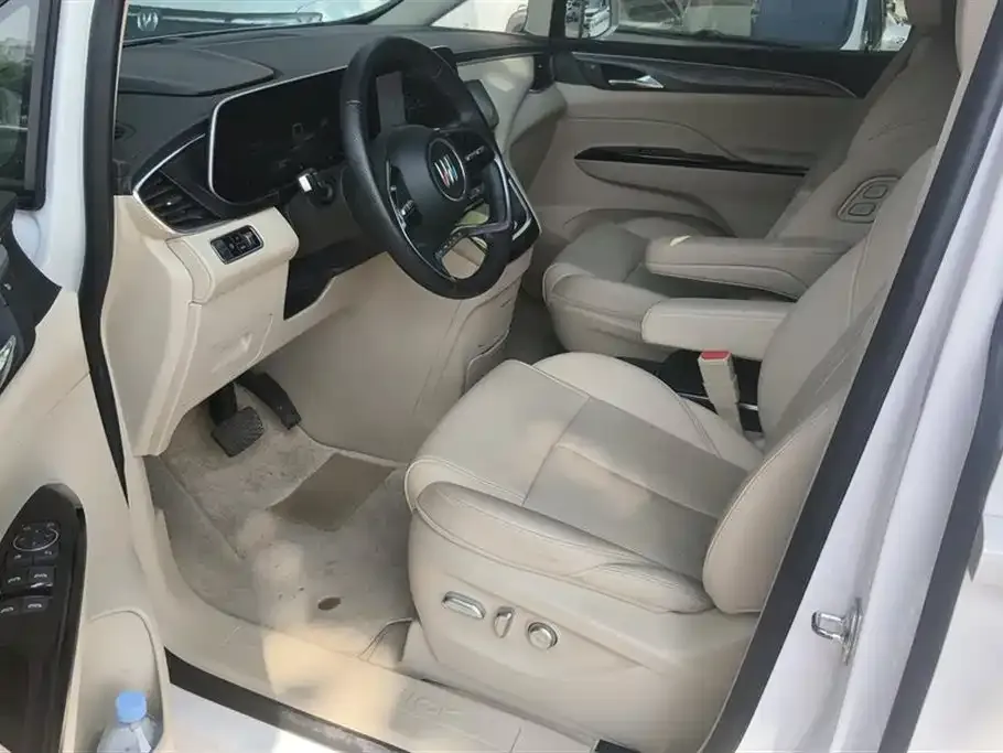 Buick GL8 Hybrid — фото 4