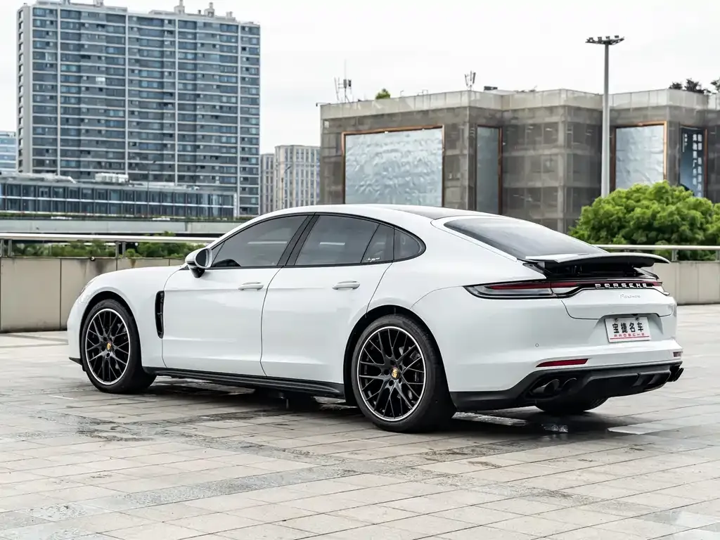 Porsche Panamera — фото 10