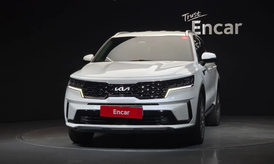 Kia Sorento — фото 6