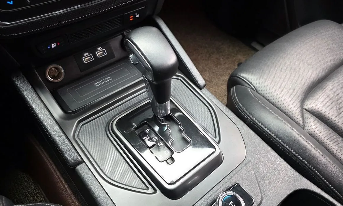 KG Mobility (Ssangyong) Rexton — фото 10