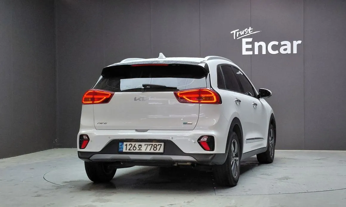 Kia Niro 2022 из KR, фото 2