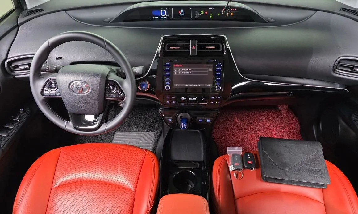 Toyota Prius 2022 из KR, фото 10