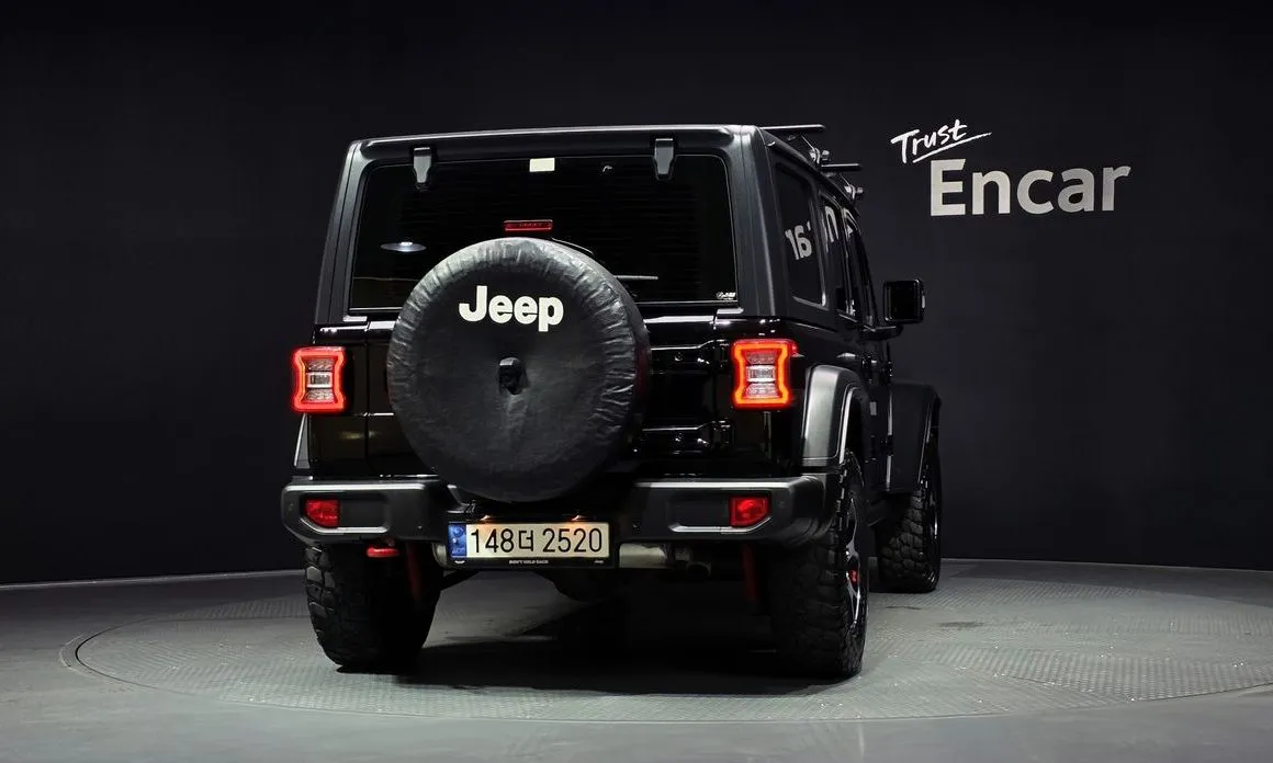 Jeep Wrangler — фото 3