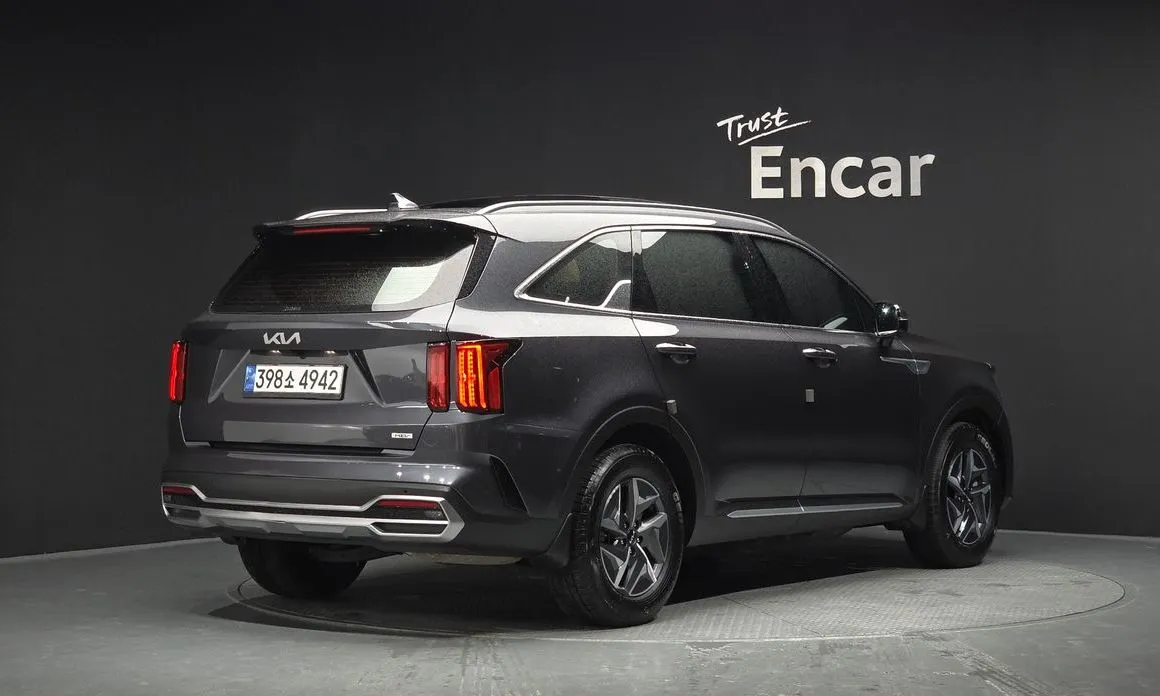 Kia Sorento — фото 6