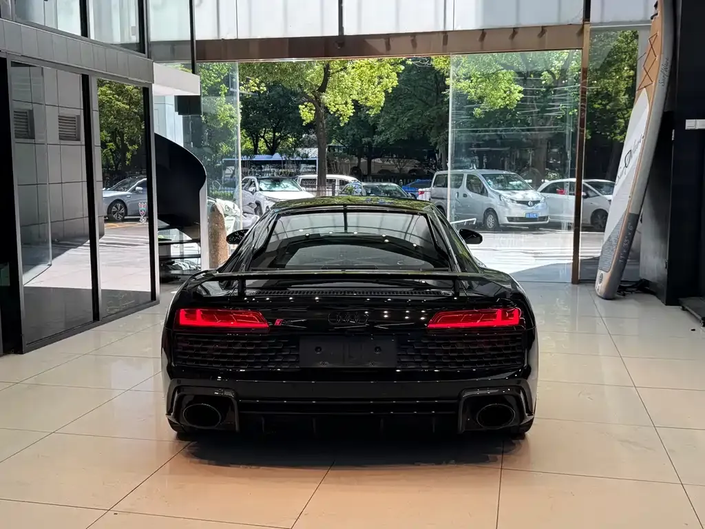 Audi R8 — фото 4