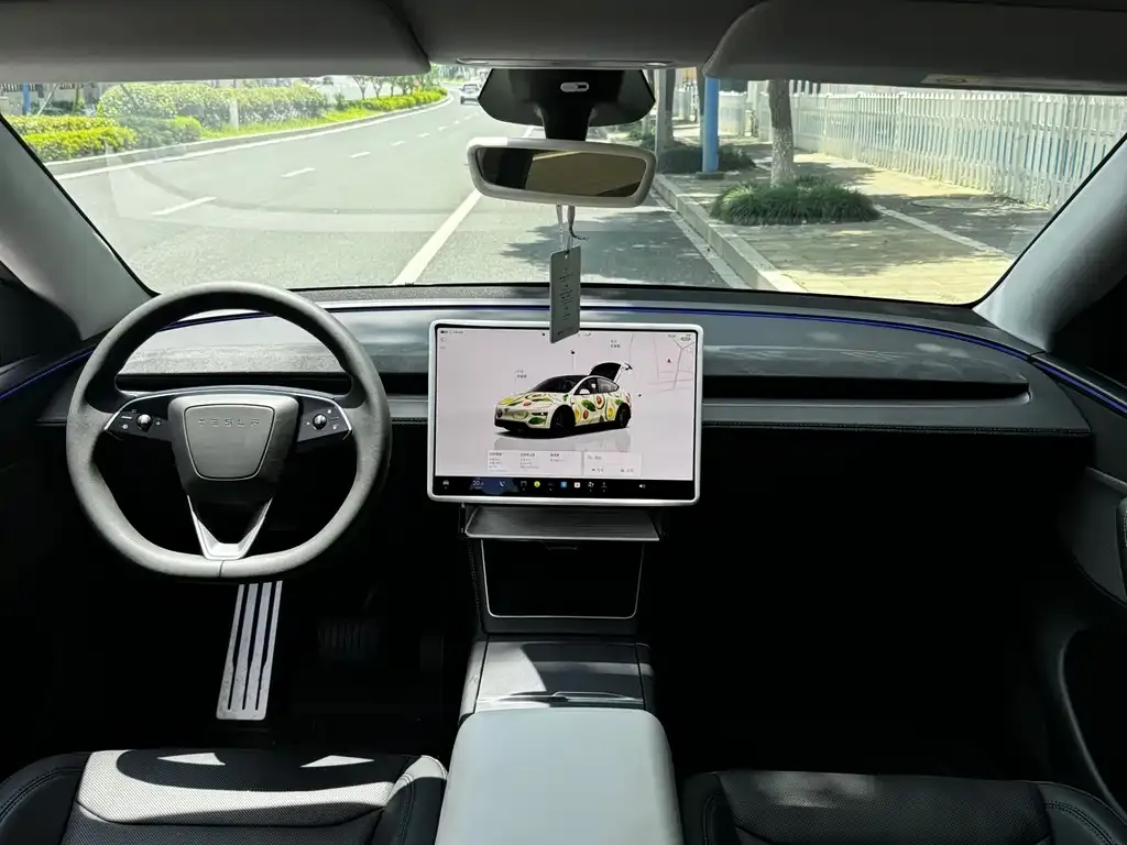 Tesla Model Y — фото 3