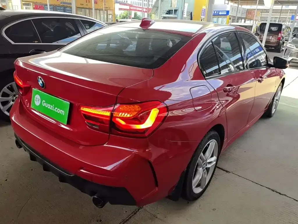 BMW 1 Series 2022 из CN, фото 3