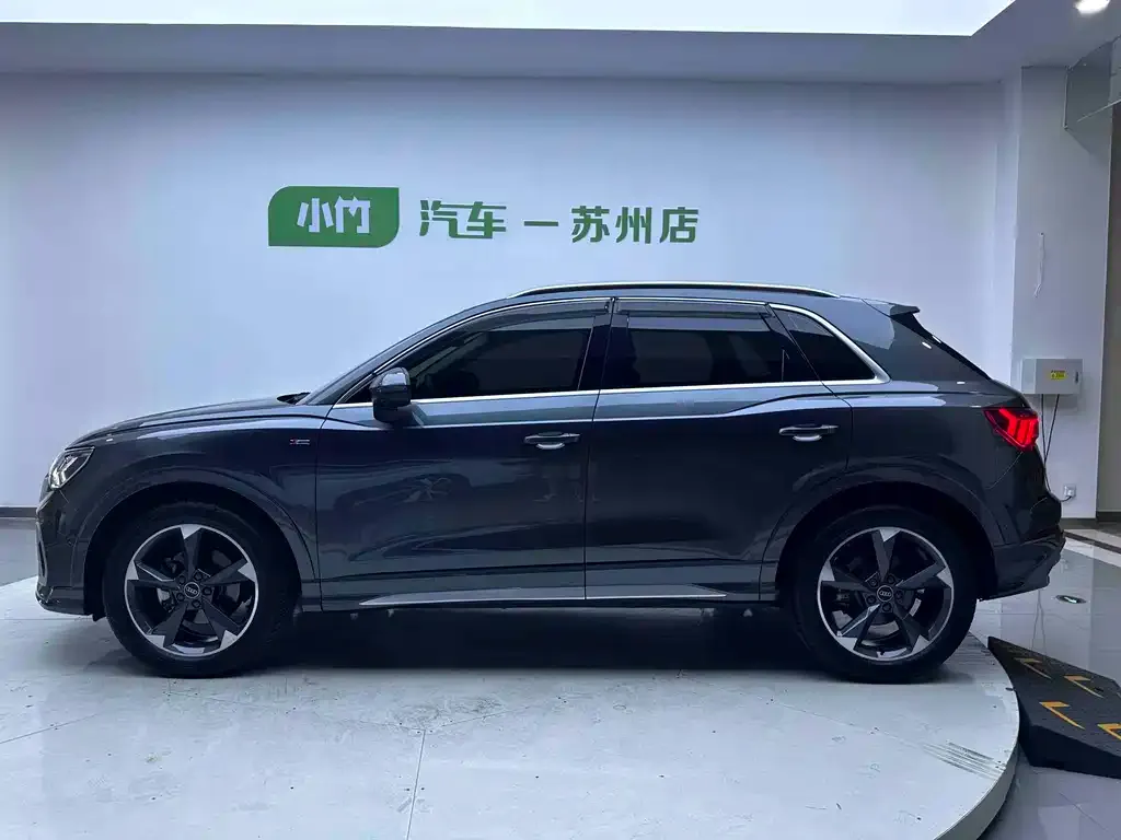 Audi Q3 — фото 3